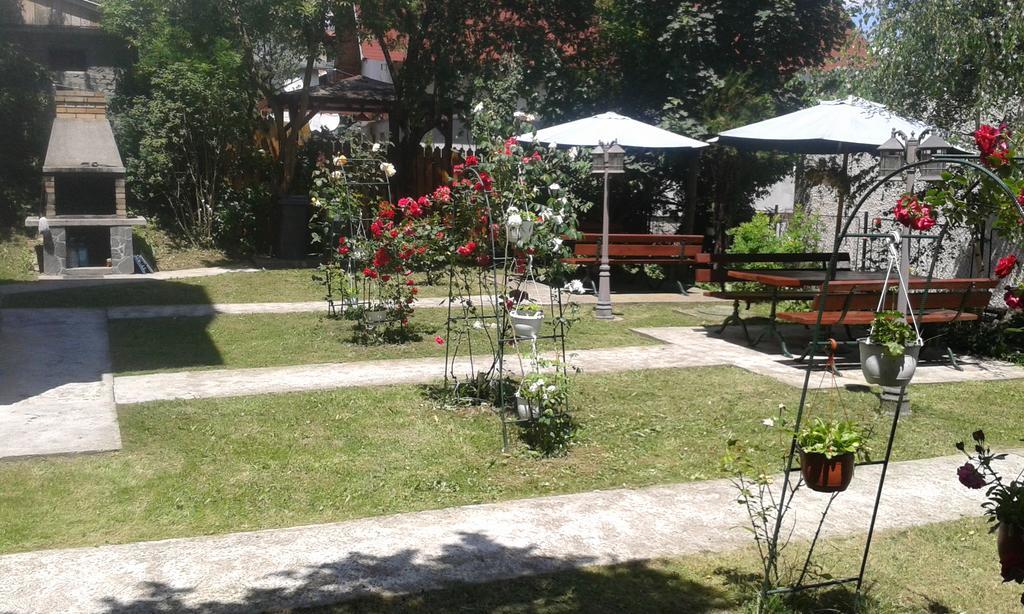 Pensiunea Micsunica Sinaia Kültér fotó